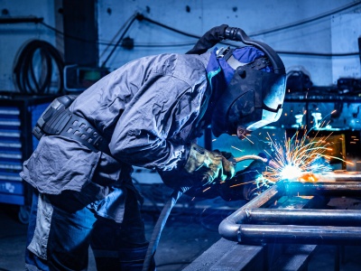 PMI Polski bez przełomu. Są nadzieje, ale ciąży im słaby popyt