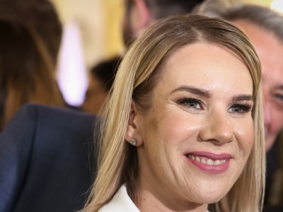 Pastelowe odcienie, french i nuta szaleństwa. Oto manicure Marty Nawrockiej