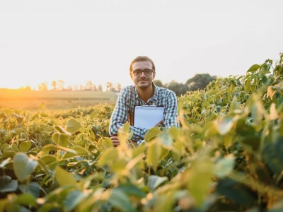 Rozliczenie PROW 2014-2020: uwaga termin do dziś! W jakich godzinach są czynne placówki ARiMR?