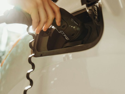 Elektryki górą: każde auto spalinowe przegrywa w starciu na emisje