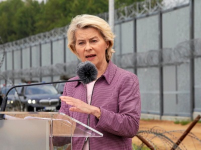 Awaryjne lądowanie samolotu Ursuli von der Leyen. Bułgarskie władze mówią o 