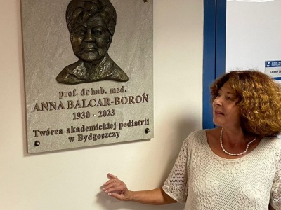 Wychowała pokolenia pediatrów! Odsłonili tablicę poświęconą prof. Annie Balcar-Boroń