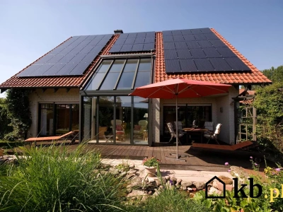 Nowy hit działkowców! Fotowoltaika, którą podłączysz sam