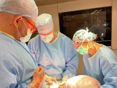 Usunęli guza jajnika o średnicy pół metra! Lekarze przypominają o badaniach