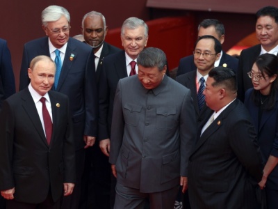 Trump do Xi Jinpinga: „Proszę przekazać moje najgorętsze pozdrowienia Putinowi i Kim Dzong Unowi, podczas gdy spiskujecie przeciwko USA”