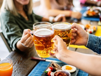 Polacy a alkohol. Zakasujące wyniki badania