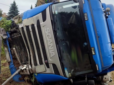 Bus zderzył się z ciężarówką. Policja ujawnia szokujące fakty