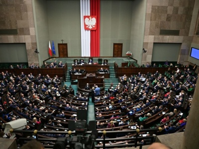 Najnowszy sondaż poparcia. PiS odzyskuje władzę