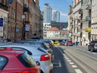 Parkowanie w Katowicach zostanie zbadane. Metropolia sprawdzi, co miasto musi poprawić