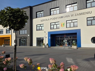 Podwarszawska szkoła walczy z przepełnieniem. Jedna lekcja w tygodniu na zewnątrz