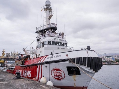 Vox domaga się inspekcji statku Open Arms na Teneryfie