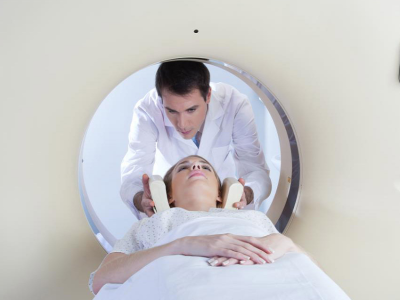 Dawki promieniowania w tomografii komputerowej wzrosły o 244%; Czy lekarze narażają pacjentów na niepotrzebne ryzyko zachorowania na raka?