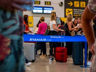 Ważne zmiany w Ryanairze. Pasażerowie długo na to czekali. 