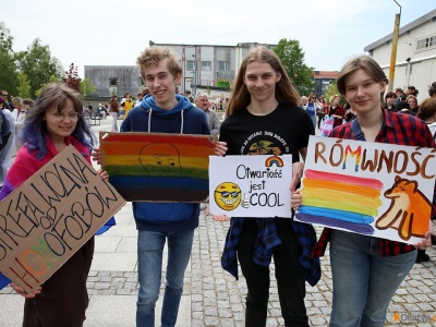 Olsztyński MOK wśród nominowanych za działania na rzecz osób LGBT+. „Kolorowe ptaki zawsze mogą na nas liczyć”
