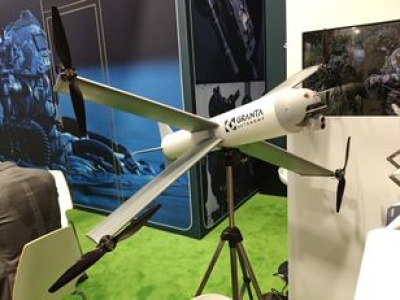 Litewski X-wing z AI. Został opracowany w rok i wkrótce trafi na front