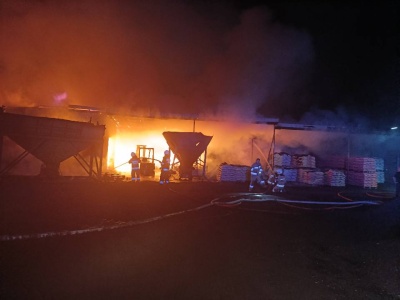 Nocny pożar w Tychowie. W akcji jedenaście zastępów