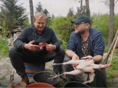 Przerażają i kuszą. Jarek Nowak spróbował, jak smakują części zwierząt, których większość nie tknie