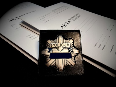 46-latek zatrzymany. Zaatakował na kobietę z podkaszarką i ukradł jej telefon