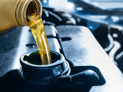 Dolewasz oleju na zapas? Lepiej sprawdź, co z tym później zrobić
