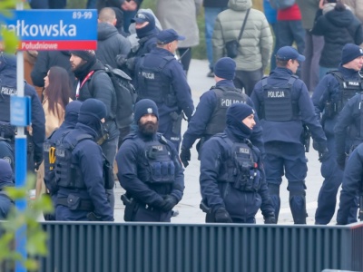 Policja broniła banderowskiej flagi ukronazistów