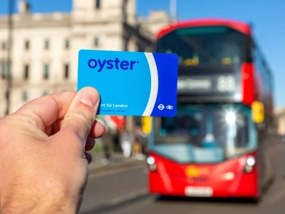 Mieszka w Londynie od 12 lat. Ostrzega turystów przed tymi błędami