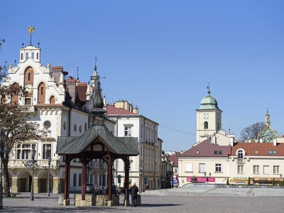 Robot chirurgiczny za 5,5 mln zł i zmiany w budżecie. Dług i deficyt miasta w pigułce