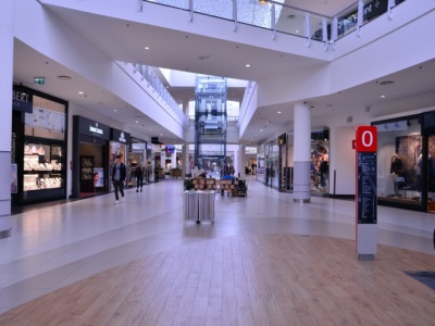 Będą razem budować więcej parków handlowych