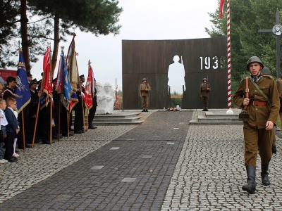 Żołnierze umierali, śpiewając „Rotę” – mieszkańcy regionu upamiętnili bohaterów Bitwy Radłowskiej
