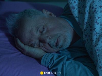 Tyle godzin snu potrzebne jest osobom po 60. roku życia. Lekarze mówią jasno