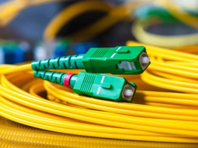 Szklana słomka przyspieszy internet. Microsoft już w to inwestuje