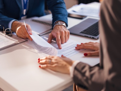 W 2026 toku trzęsienie ziemi w regułach umów o pracę. Ujawniono szczegóły zmian