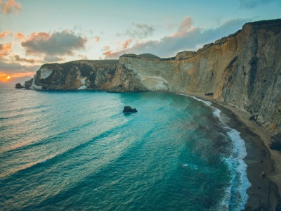 Te włoskie wyspy zachwycają bardziej niż Rzym czy Wenecja. Trzy adresy marzeń