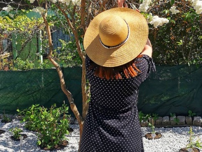 Polka kupiła zaniedbaną działkę. 