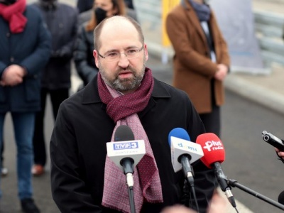 Były premier oburzony słowami Bielana. „Niewątpliwy skandal”