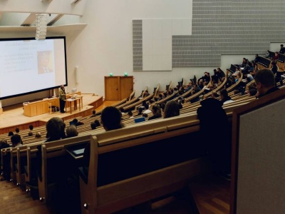 Wzrost zainteresowania kierunkami ścisłymi. Czy to już 