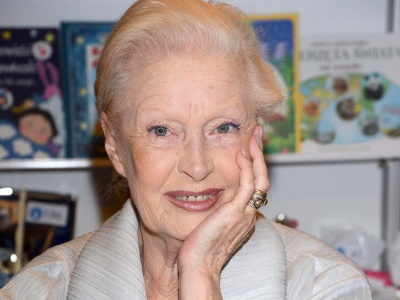 Córka Tyszkiewicz wyjawiła, co obecnie słychać u mamy. Wiemy, czy aktorka nadal pali