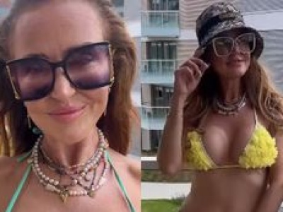 Agnieszka Kotońska prezentuje powiększony biust w kilku kostiumach kąpielowych. 