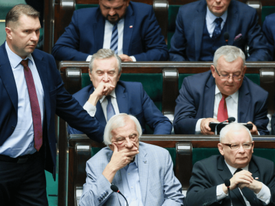 Przyłapano polityków PiS na imprezie. Balowali do samego rana. Ale SKŁAD!