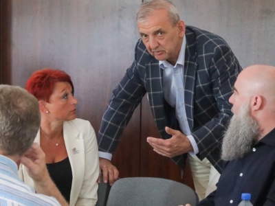 S. Broniarz: Jeśli w jednym z najbogatszych miast zaczyna brakować pieniędzy na edukację, to jest to dramat