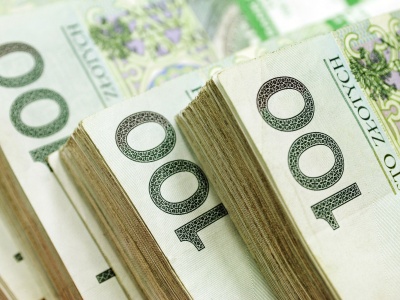 Pęczniejące miliardy Polaków na kontach IKE i IKZE