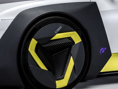 Miejski maluch, który ma 800 koni? W Gran Turismo wszystko jest możliwe!