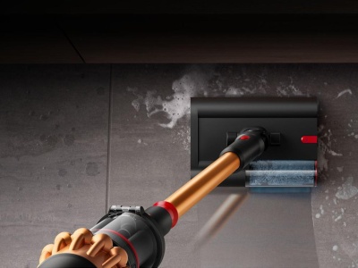 Jeden nie boi się sierści, a drugi bakterii. Nowe odkurzacze Dyson