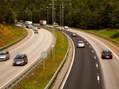 Szwecja: kierowcy na wsi dostaną wynagrodzenie za podwożenie sąsiadów