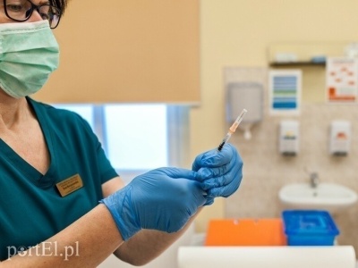 Szczepienia w aptekach [ Społeczeństwo ]