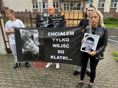 19-letni Oliwier zmarł po policyjnej interwencji. Wyszli na ulice z żądaniem prawdy