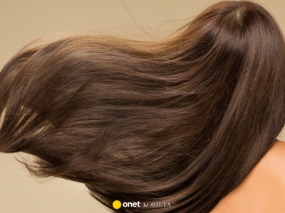 Fryzjerzy są w szoku – po tym serum włosy rosną jak szalone! Wysyp baby hair gwarantowany