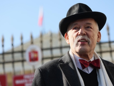 Janusz Korwin-Mikke wraca do polityki! Nie uwierzysz, jak nazwał swoją partię! Będzi…