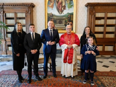 Papież przyjedzie na Warmię i Mazury? Karol Nawrocki zaprosił Leona XIV do Gietrzwałdu