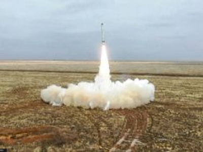 Rosjanie celowali w kluczowy budynek. Ukraińców uratowała 