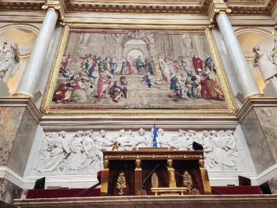 Premier jutro odchodzi. W budżecie rośnie czarna dziura, ale brakuje zgody na cięcia